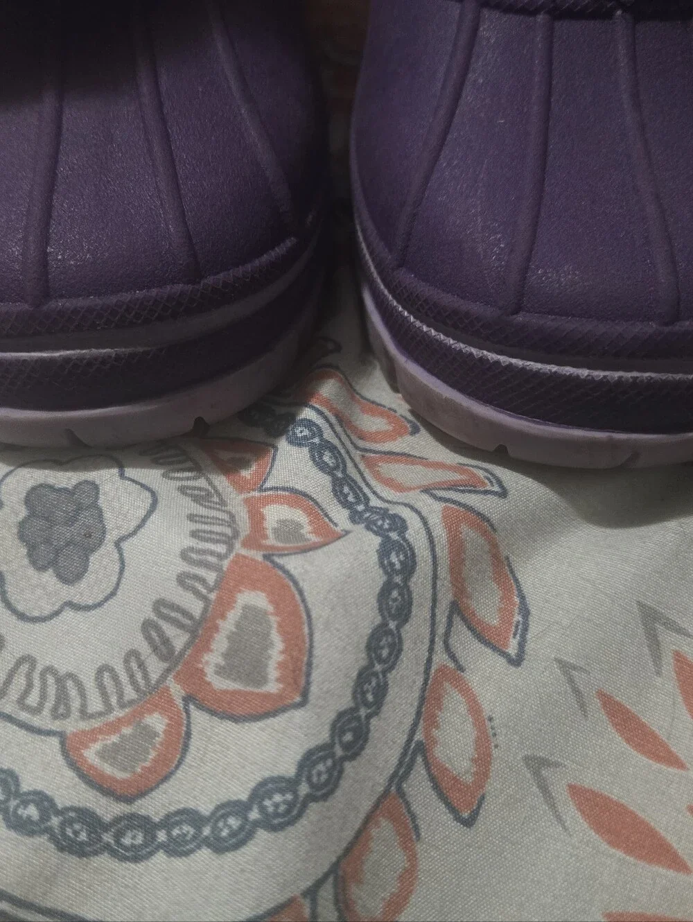 Size 11/12 Toddler Girls Cat& Jack Purple Thermolite 2 Strap Velcro  Snow Boots.